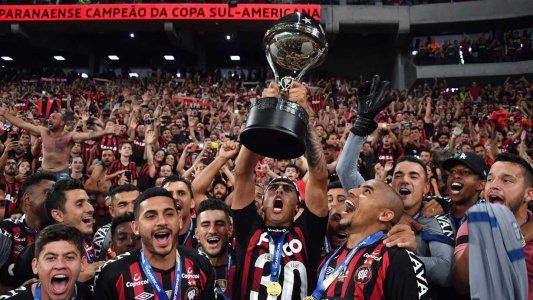 Atlético Paranaense le ganó a Junior por penales y se consagró campeón de la Copa Sudamericana