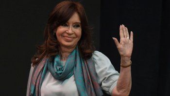 Tras el acto oficial de Macri en esa misma ciudad, Cristina llega a Rosario para presentar Sinceramente