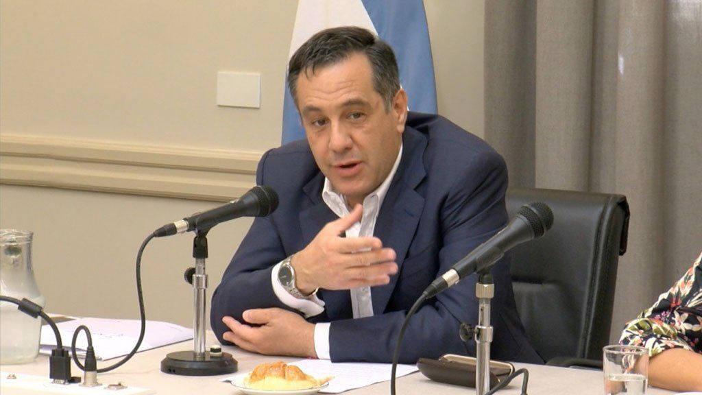Finocchiaro desmintió que hubiera netbooks sin entregar: Esas computadoras debían llegar este año a las escuelas