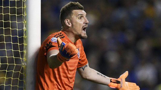 Armani llevó tranquilidad a River tras su distensión muscular: No es nada grave