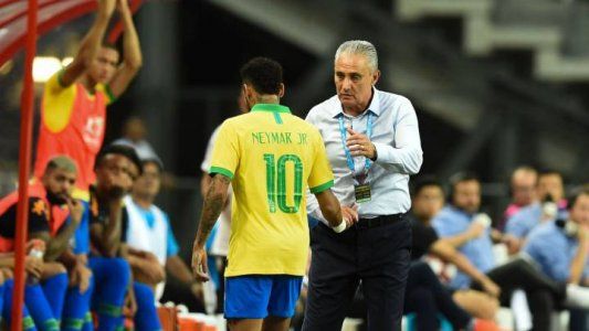 Neymar se lesionó en el empate amistoso de Brasil y Nigeria