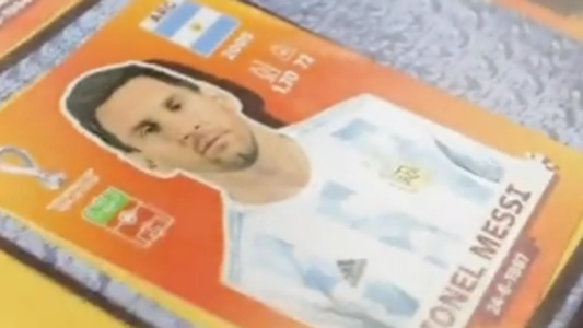 El embajador de Estados Unidos pegó mal la figurita de Lionel Messi y en las redes no lo perdonaron