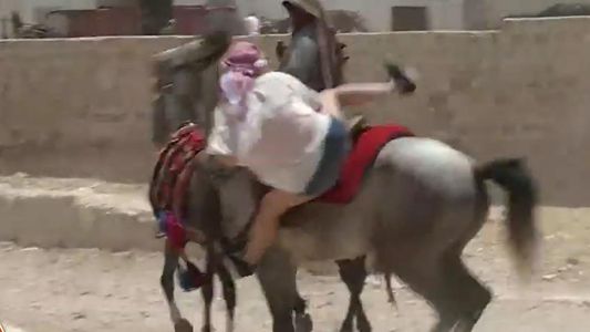 El accidente de Esmeralda Mitre en Por el mundo