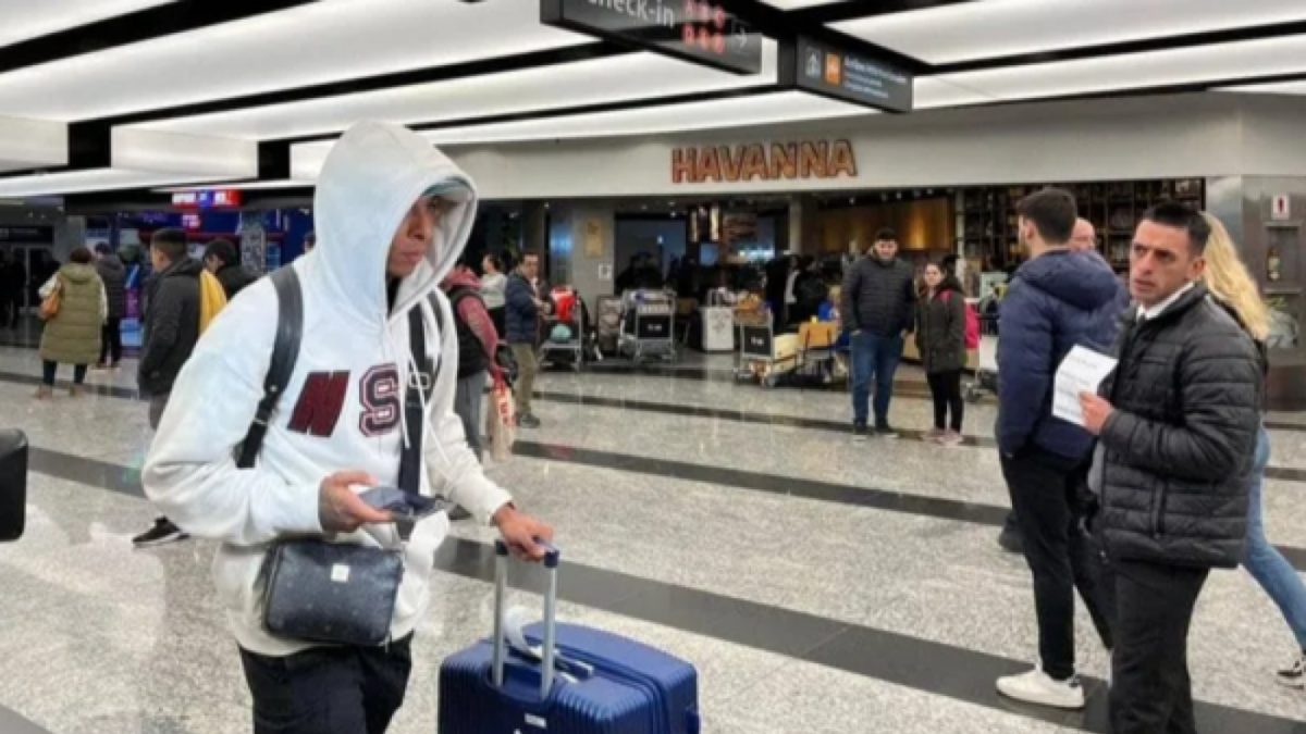 Pese a que Villa no jugará más con la camiseta boquense tras la condena por violencia de género, la entidad no va a rescindirle el contrato (Foto: El Grafico Twitter).