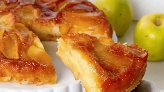 Torta de manzana casera: una receta simple y rica para acompañar los mates de la tarde