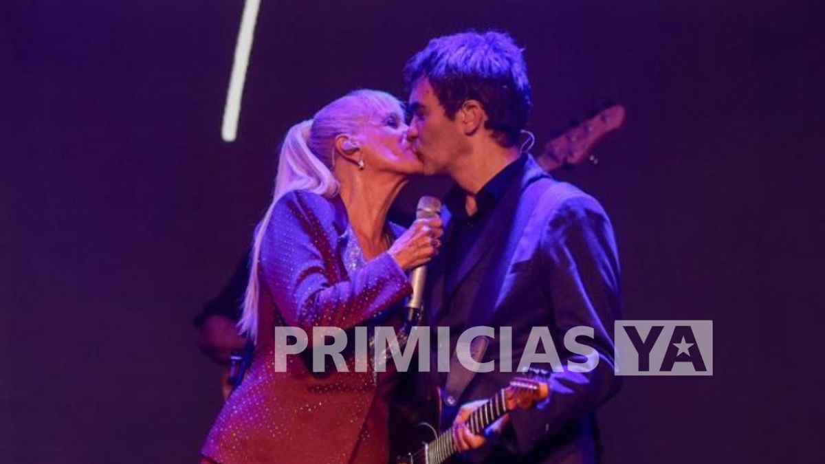 Las fotos del cumpleaños de Valeria Lynch en Punta del Este con show y apasionado beso con Mariano Martínez