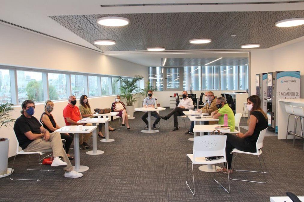 Tras una primera reunión con los gremios docentes, en CABA ratificaron que el 17 de febrero arrancan las clases presenciales