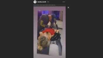 Wanda Nara se tatuó un corazoncito en una zona íntima y lo mostró al mundo