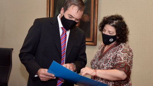 En medio de la polémica por la liberación de presos, Vizzotti anunció junto a Soria que vacunarán a miembros del Servicio Penitenciario