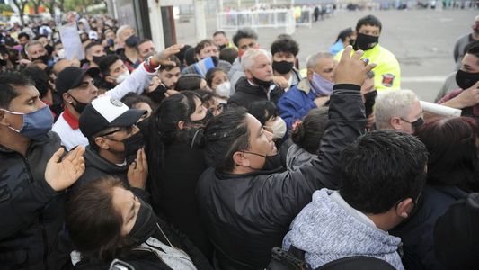 Argentina-Perú: se registraron hasta 15 cuadras de fila para retirar las entradas para ver a la Selección
