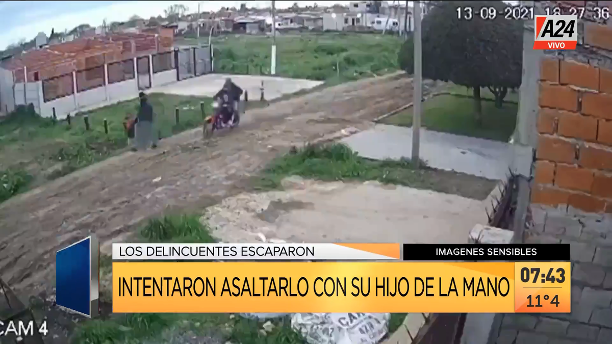 Florencio Varela: motochorros casi lo apuñalan frente al hijo. (Captura de Tv)