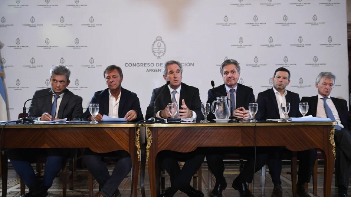 Reunión de la Comisión Bicameral Permanente de Trámite Legislativo -ley 26.122- en el salón Azul del Senado de la Nación, el 18 de marzo de 2025, en Buenos Aires, Argentina. Foto: Comunicación Senado. 