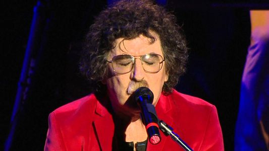 Charly García, deshidratado e internado de urgencia