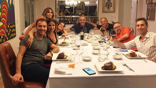 La intimidad de la cena que organizó Rial para celebrar la temporada 17 de Intrusos