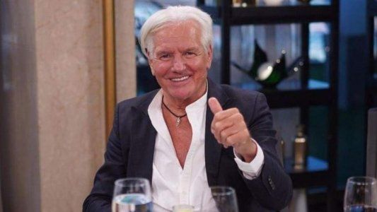 Sergio Denis se cayó de un escenario durante un recital en Tucumán: está internado en grave estado