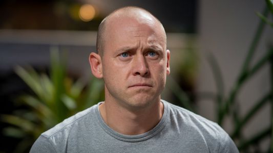 ¿Me voy a quedar pelado? 5 señales de alerta y qué hacer para frenar la caída del cabello