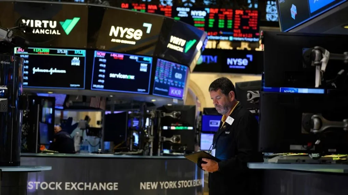 Tercer día de suba consecutiva de los bonos argentinos en Wall Street y el riesgo país en su nivel más bajo desde 2018