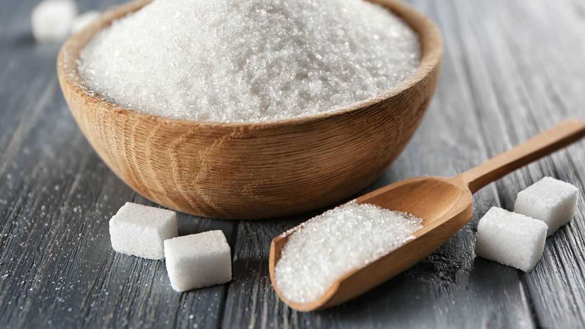 Reducir el az&uacute;car a&ntilde;adido entre los h&aacute;bitos de alimentaci&oacute;n que mejoran la salud y retrasan el envejecimiento seg&uacute;n la ciencia.