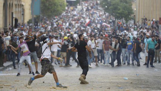 Beirut: la violencia precipita renuncias en el gobierno de El Líbano y abre el camino a nuevas elecciones