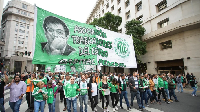 Se frenarán las exportaciones durante tres días por un paro en el SENASA