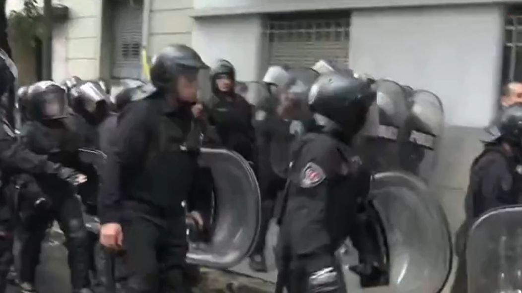 Una protesta en la UTA terminó con gas pimienta y forcejeos con la policía de la Ciudad