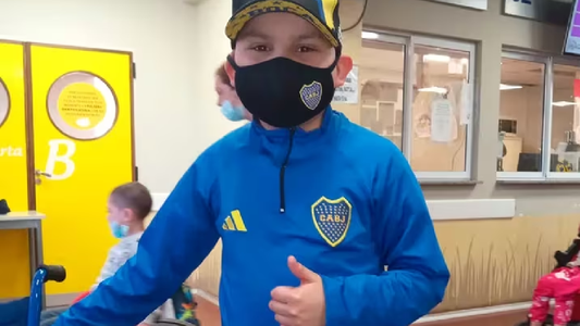 Noah tiene 9 años, lucha contra un tumor y necesita una cirugía urgente