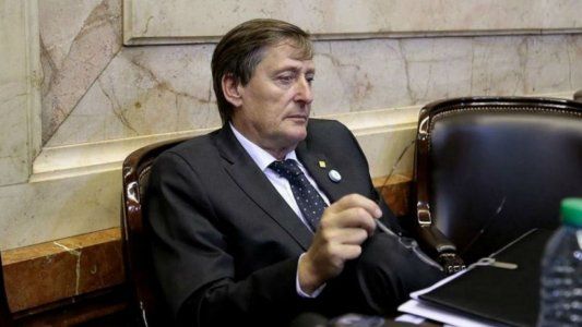 Las feministas son todas incogibles: la brutal opinión de un diputado nacional, en las vísperas del #8M