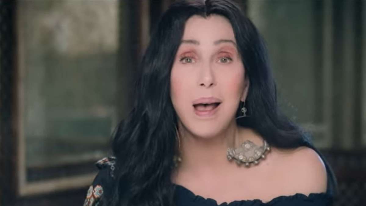 La emocionante versión en español de Chiquitita que hizo Cher