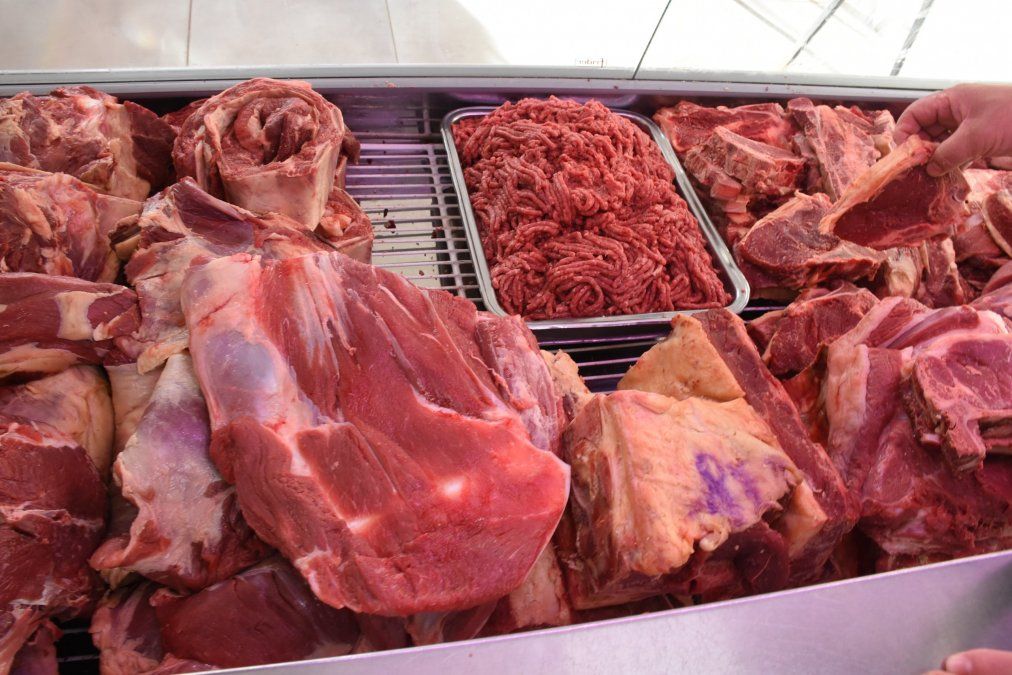 Los gremios y los frigoríficos acordaron un aumento del 15% que se suma al acuerdo de abril.