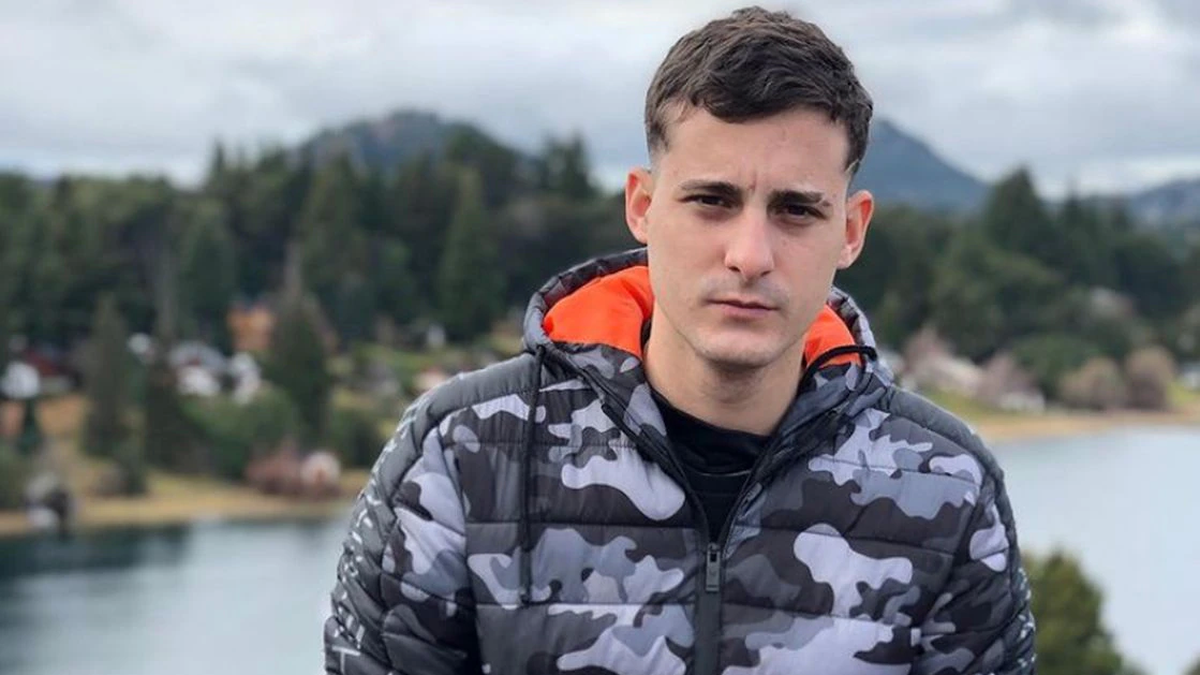 Martín Grassi es jugador de fútbol en el Federal B y creó MateSalto