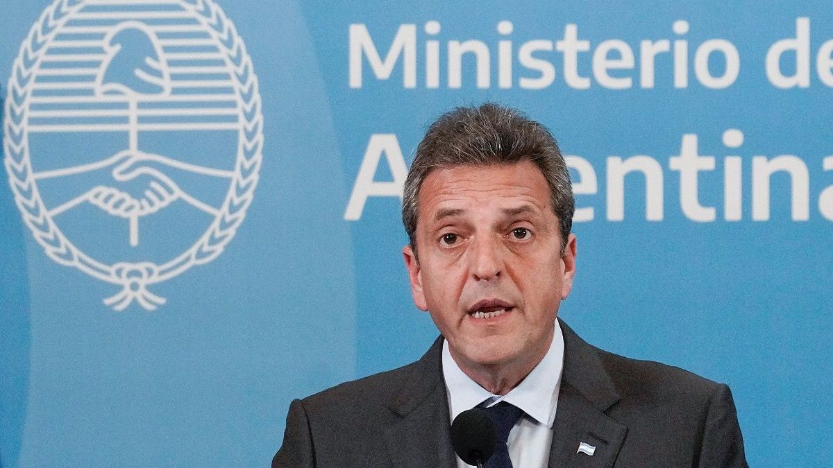 El Ministerio de Economía denunciará a proveedores de la Ciudad por manipular el dólar blue. (Télam)