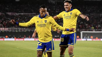 El horror de González Pirez, la lentitud de Armani y la eficacia de Villa: mirá el gol histórico de Boca a River