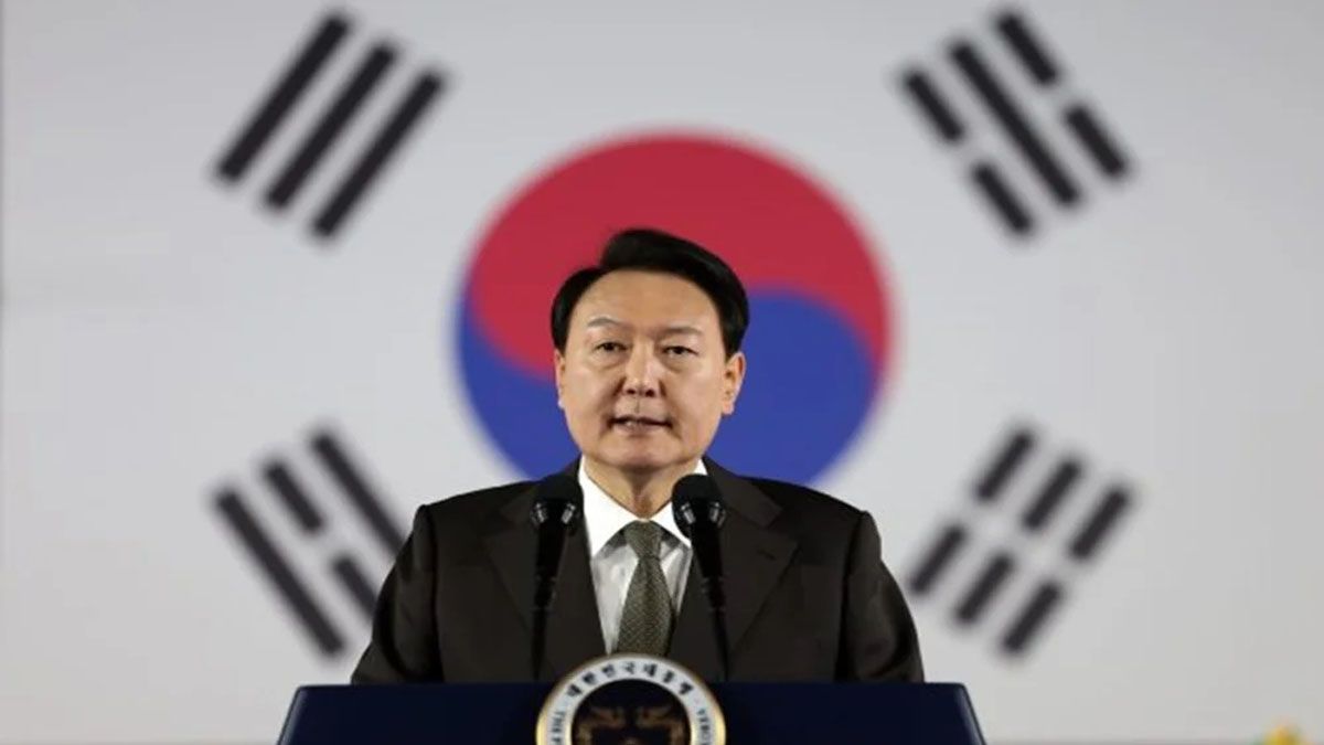 Yoon Suk Yeol, presidente de Corea del Sur, instaló de manera inconsulta la ley marcial y cerró el congreso con los militares. (foto: Gentileza Seoul Times)