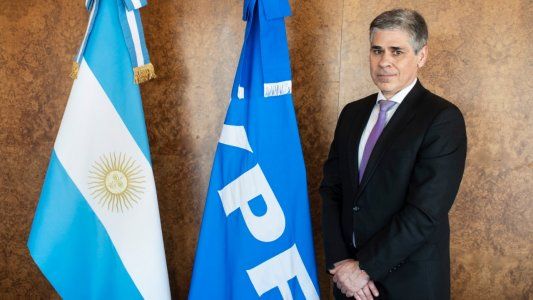 Pablo González asumió como presidente de YPF