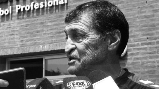 Julió Falcioni dejó de ser el DT de Banfield y continuará como manager: los detalles de una negociación desprolija