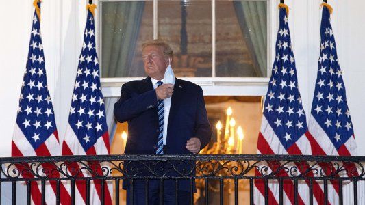 Trump regresó desafiante a la Casa Blanca tras padecer Covid-19: se mostró sin barbijo y dijo que no hay que temerle a la enfermedad