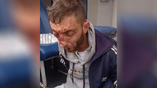 Intentó robar un auto que estaba en marcha y con la llave puesta: casi lo linchan