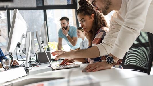 Generación Z: qué buscan ahora los jóvenes en sus trabajos