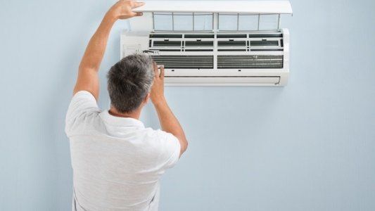 ¿Cómo limpiar un aire acondicionado?