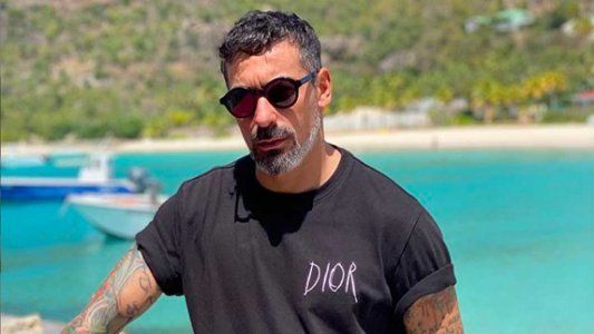 El peor dolor de cabeza de Pocho Lavezzi en plena cuarentena: recibe amenazas y porno extorciones