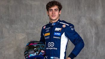 el guino bostero de franco colapinto en la previa de su proxima carrera el guino bostero de franco colapinto en la previa de su proxima carrera
