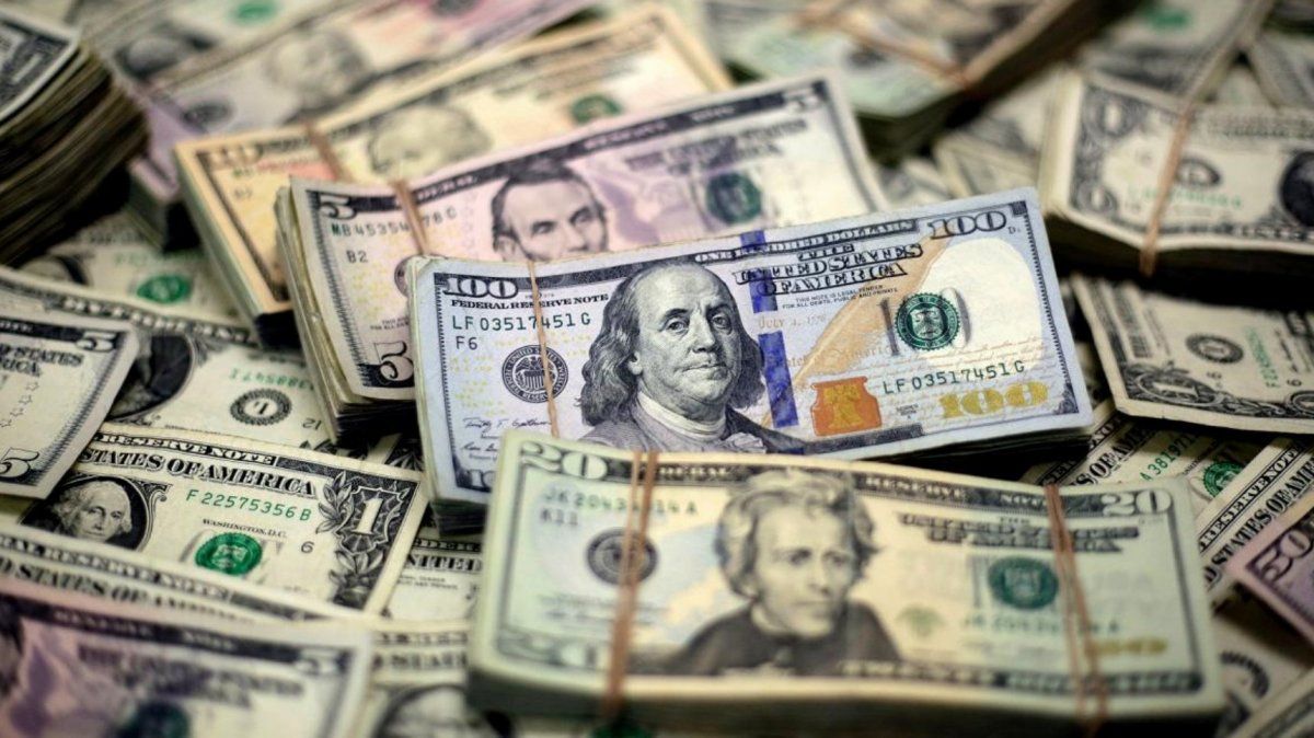 En el cierre de la semana, el dólar vuelve a subir y se acerca a los $45