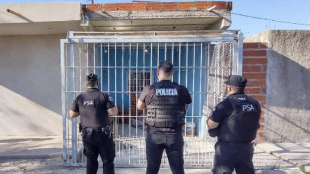 La policía capturó a varias personas que traficaban con marihuana desde Paraguay para distribuirla en La Matanza