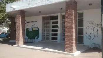 Escándalo en el chat de mamis: denunciaron a una por quedarse con la plata de las camperas de egresados