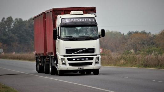 Por la crisis del sector, crean mesa de trabajo nacional de transporte de cargas