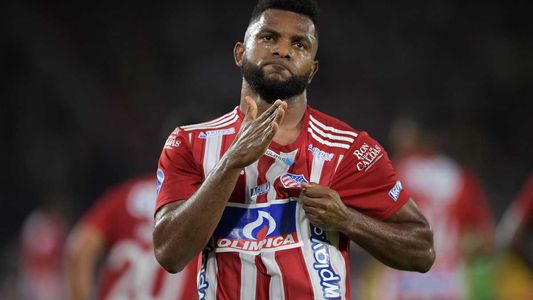 ¿Se aleja de River? Miguel Borja se presentó a la pretemporada de Junior