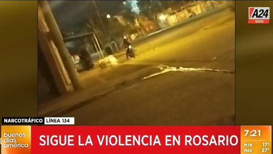Un joven acribilló a otro de 18 tiros en Rosario y la víctima sobrevivió: el video del ataque