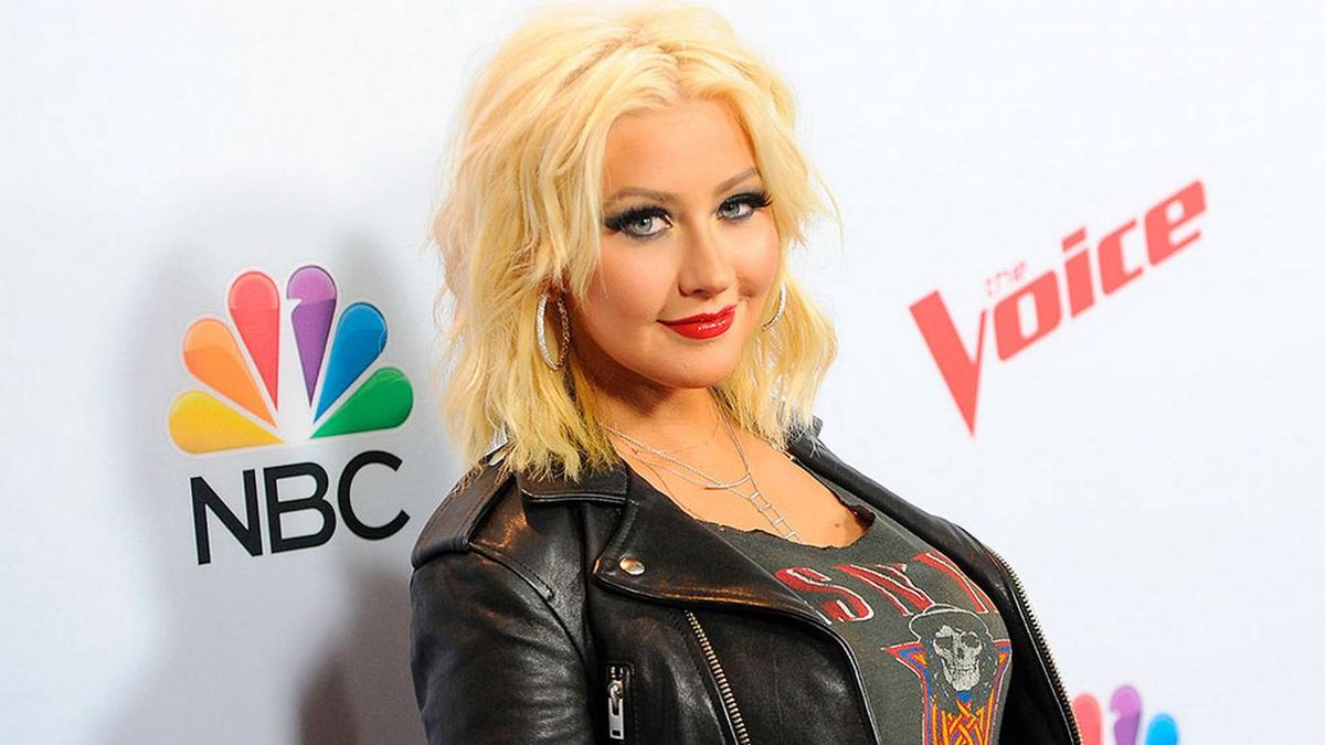 Christina Aguilera publicó unas sensuales fotos dándose un baño de espuma