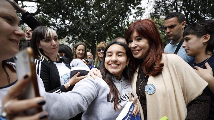 Cristina Kirchner visitó la Universidad Nacional de las Artes a 10 años de su creación: Valió la pena...