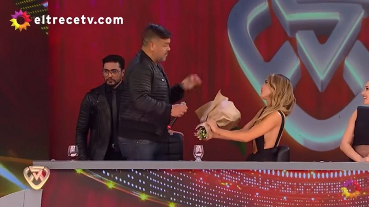 A Jimena Barón le llevaron un candidato a ShowMatch